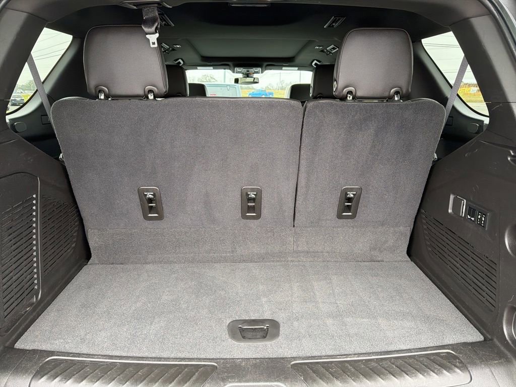 Used 2021 Chevrolet Tahoe LT w/ LT Signature Package image 8
