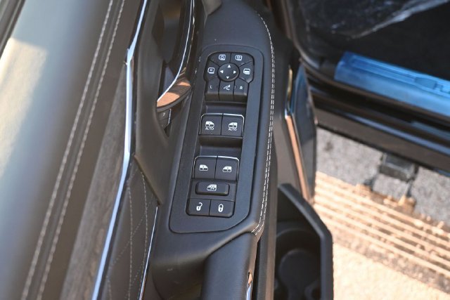 New 2027 RAM 2500 Limited AWD/4WD image 17