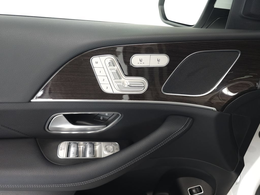 Certified 2026 Mercedes-Benz GLE 350 4MATIC image 6