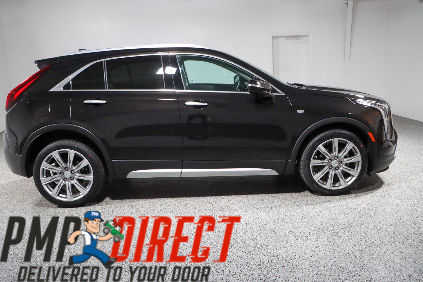 Used 2023 Cadillac XT4 Premium Luxury w/ Cold Weather Package FWD image 6