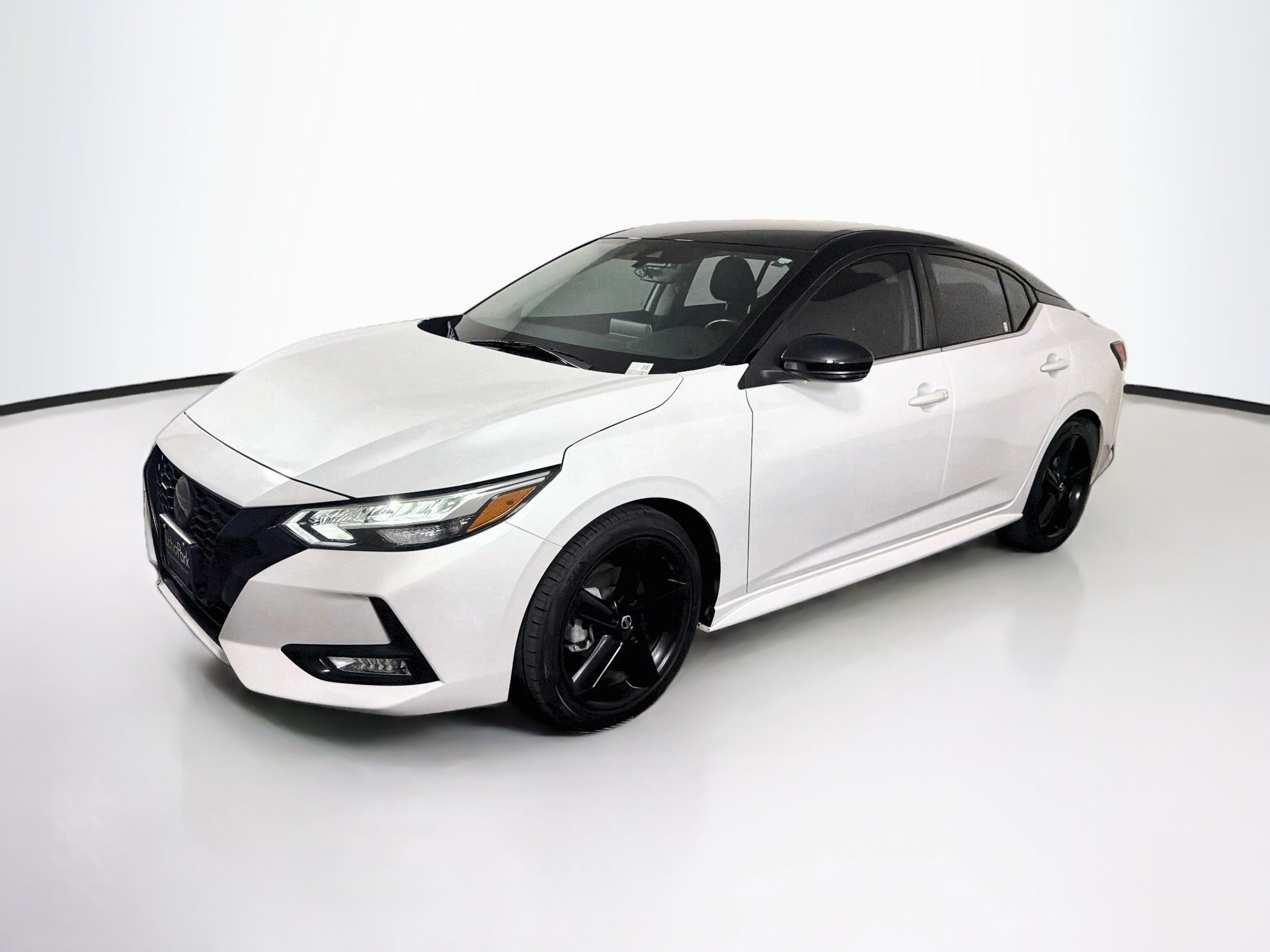 Used 2023 Nissan Sentra SR w/ Midnight Edition Package FWD image 3