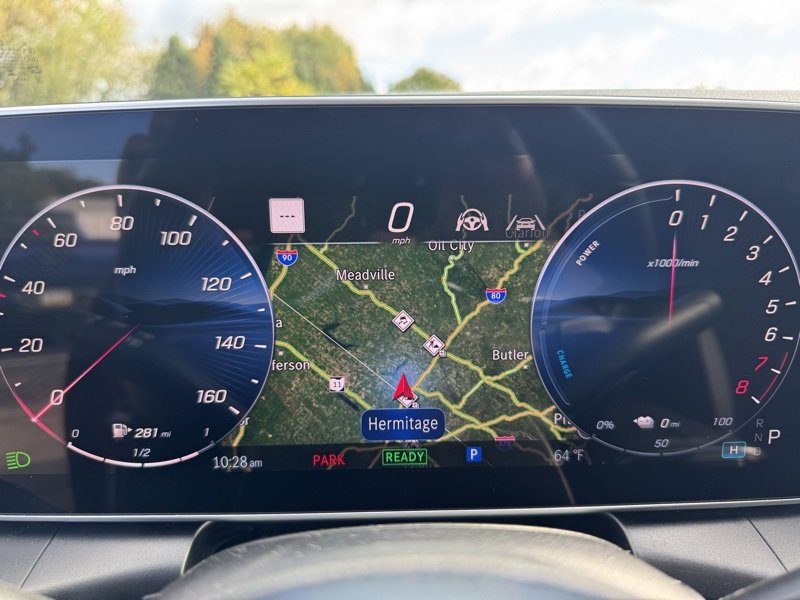 Used 2025 Mercedes-Benz GLC 350e 4MATIC image 36