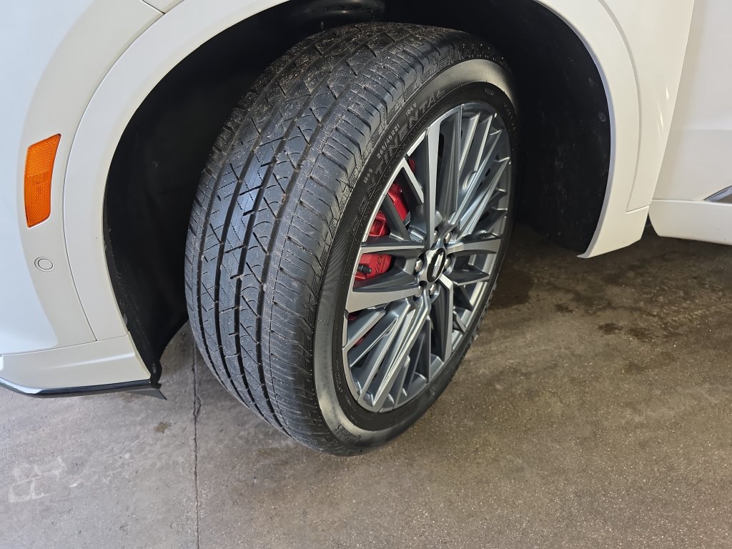 Used 2024 Cadillac XT6 Sport w/ Platinum Package AWD/4WD image 37