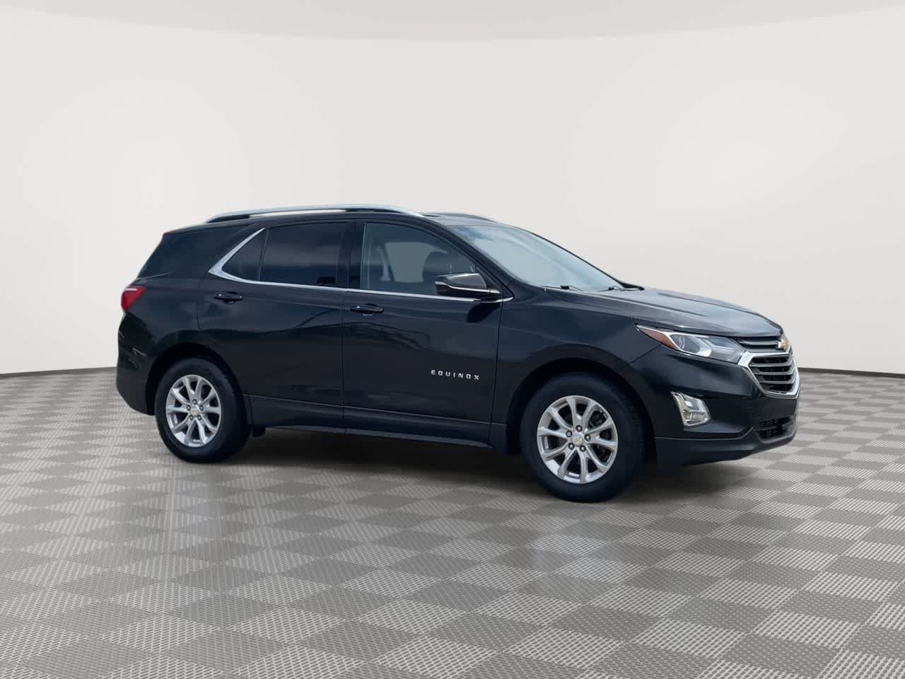 Used 2018 Chevrolet Equinox LT w/ Sun & Infotainment Package FWD video 2