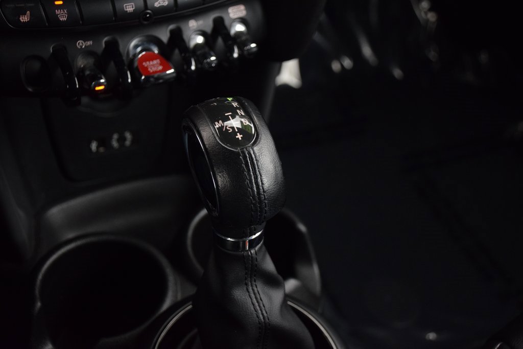 Used 2018 MINI Cooper Convertible image 26