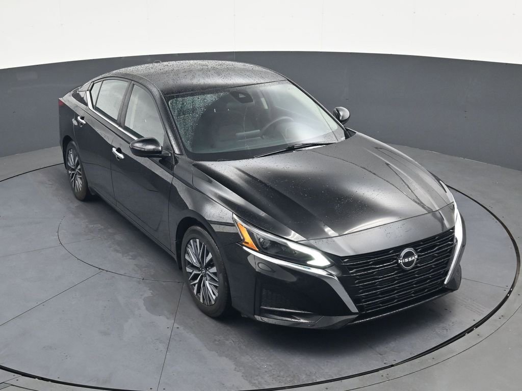 Used 2023 Nissan Altima 2.5 SV FWD image 30