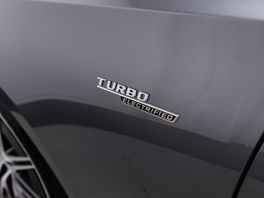 Used 2024 Mercedes-Benz C 43 AMG 4MATIC Sedan image 40