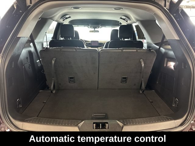 Used 2023 Ford Explorer XLT w/ Equipment Group 202A AWD/4WD image 7