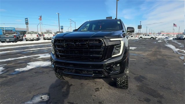 New 2026 GMC Yukon Elevation w/ LPO, Floor Liner Package image 3