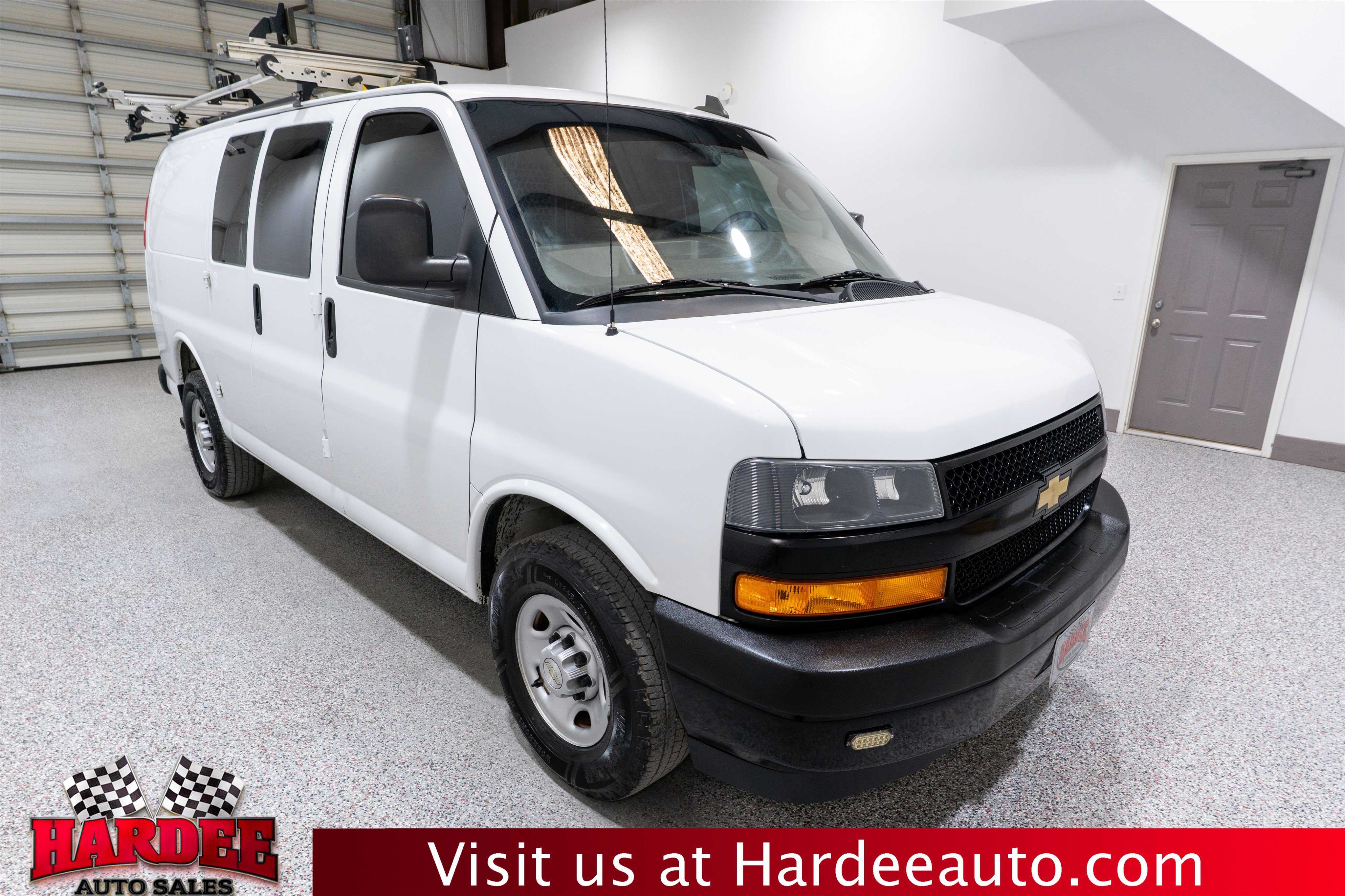 Used 2020 Chevrolet Express 2500 w/ Driver Convenience Package RWD image 6