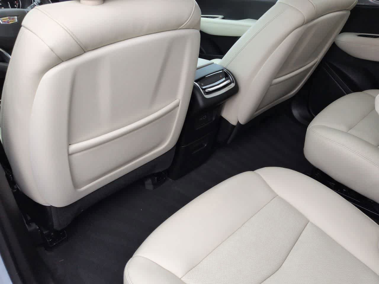 Used 2025 Cadillac XT6 Sport w/ LPO, Floor Liner Package image 18