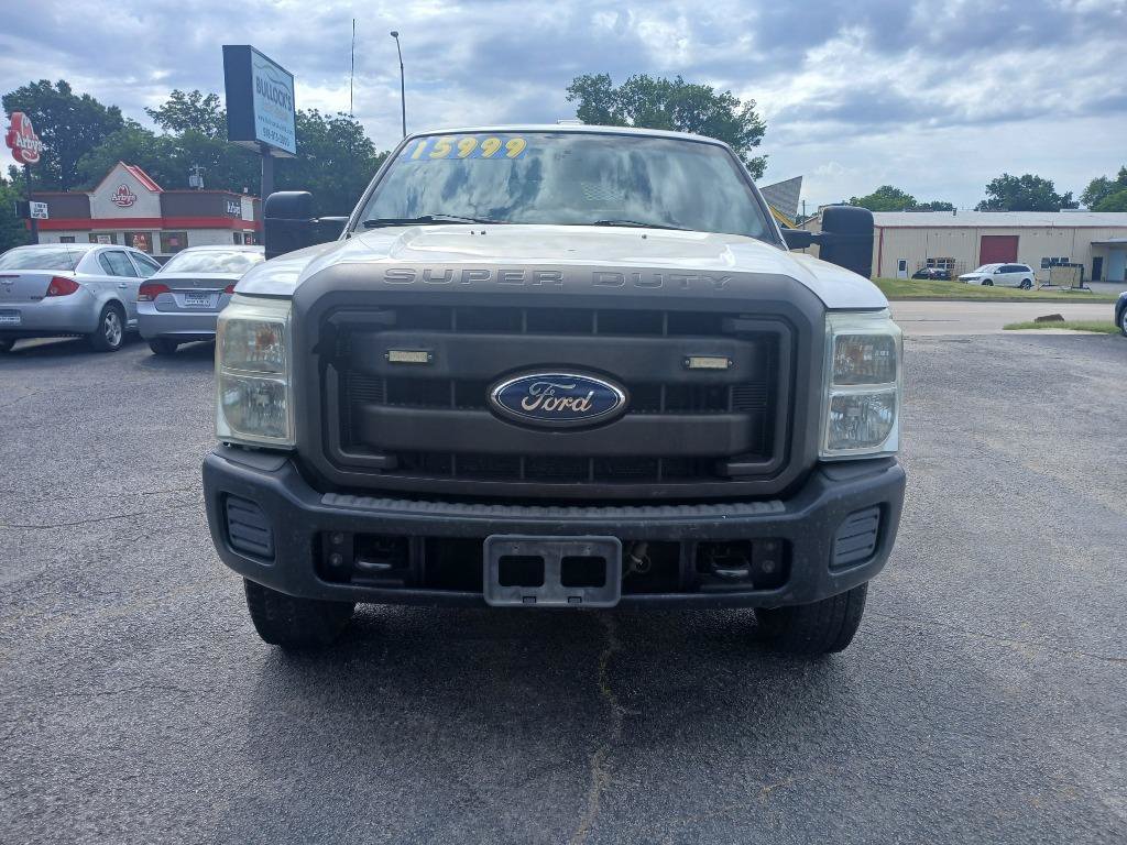 Used 2011 Ford F250 XL AWD/4WD image 3