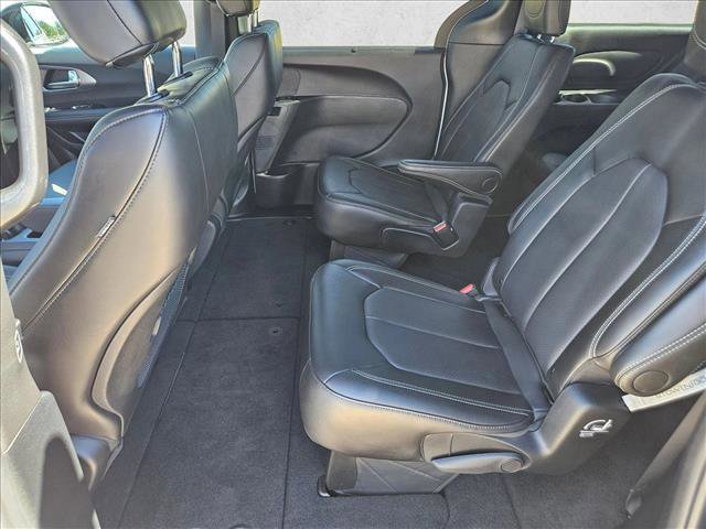 New 2025 Chrysler Pacifica Select image 15