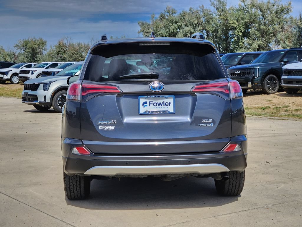 Used 2017 Toyota RAV4 XLE w/ Convenience Package AWD/4WD image 6