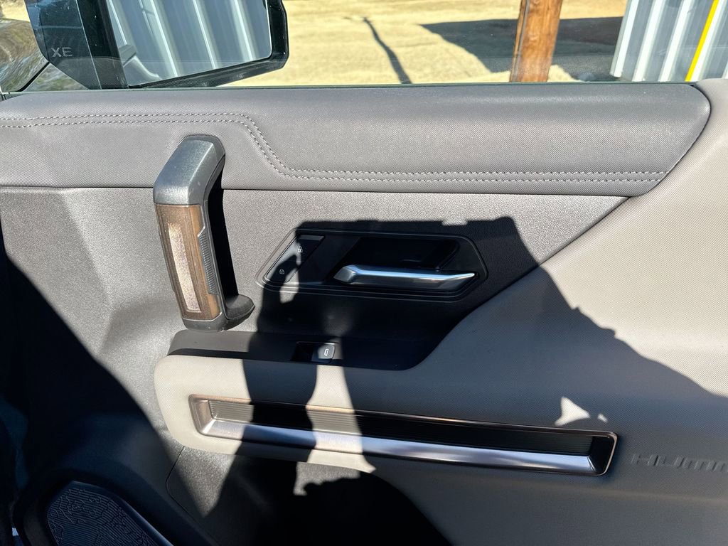 Used 2025 GMC Hummer EV 3X w/ Extreme Off-Road Package image 32