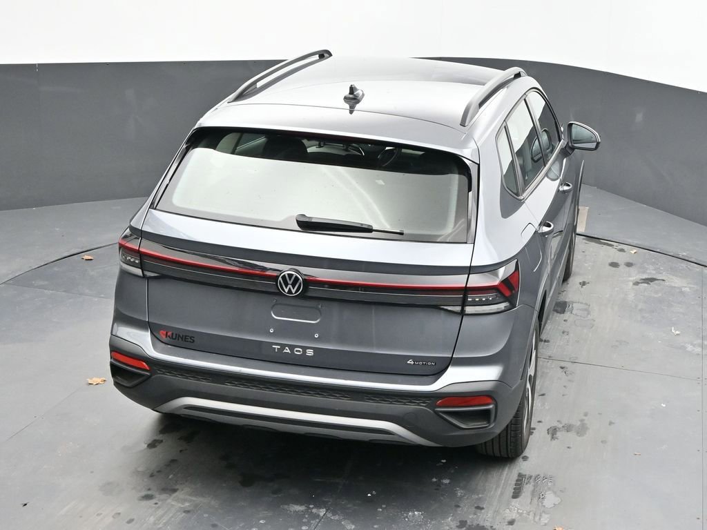 Used 2025 Volkswagen Taos S image 32