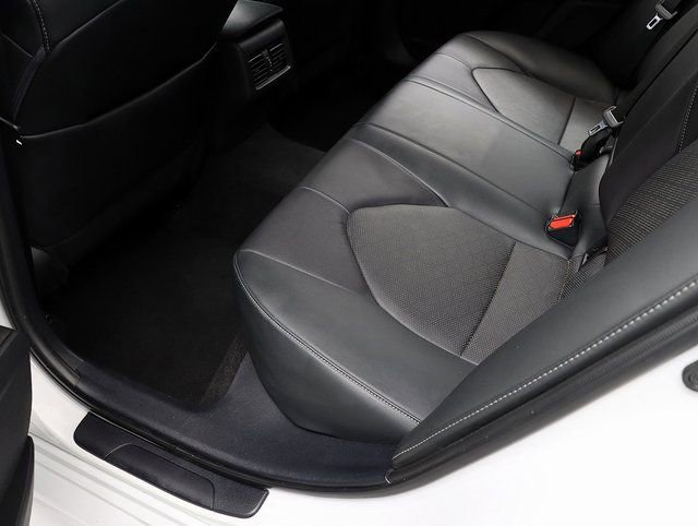 Used 2023 Toyota Camry XSE image 28