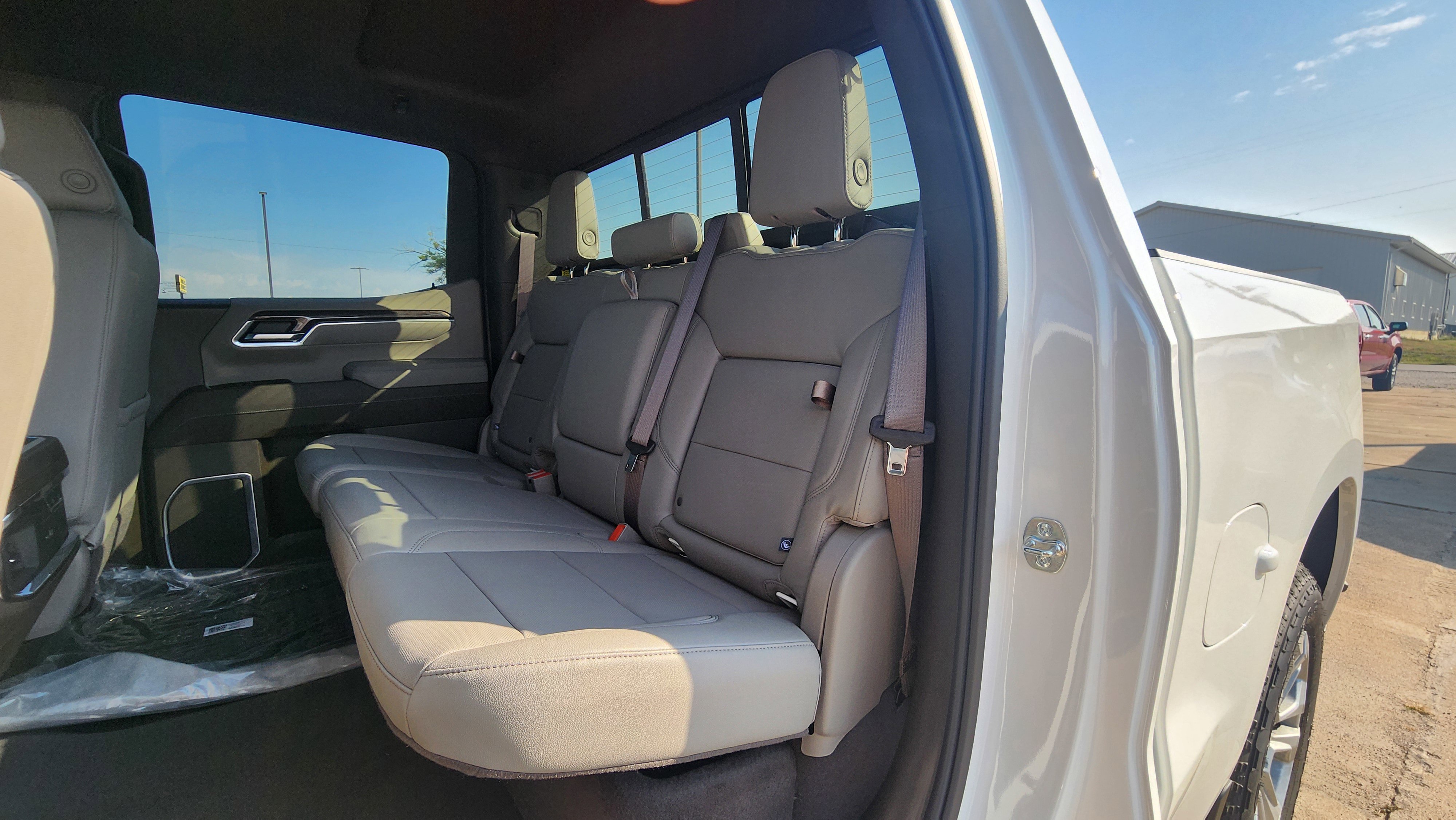 New 2026 Chevrolet Silverado 1500 LTZ w/ Z71 Off-Road Package image 20