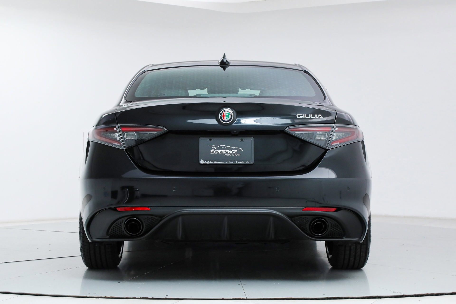 New 2025 Alfa Romeo Giulia w/ Driving Assist Package image 4