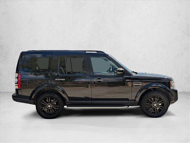 Used 2016 Land Rover LR4 HSE Silver Edition image 4