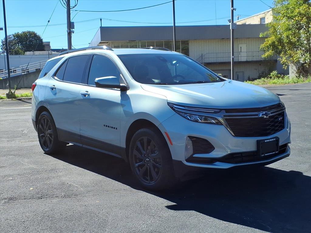 Used 2022 Chevrolet Equinox RS image 1