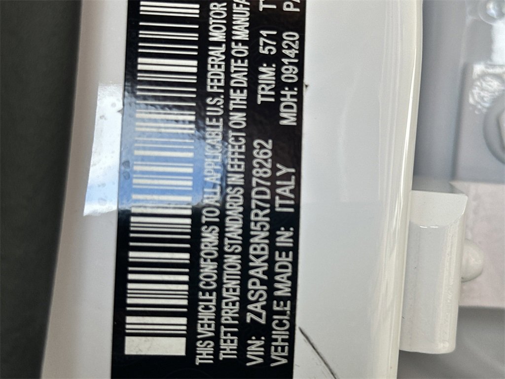 Used 2024 Alfa Romeo Stelvio Ti image 41