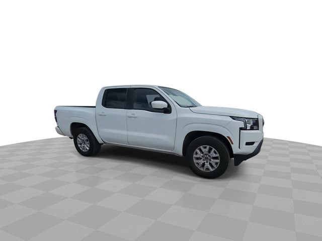 Used 2023 Nissan Frontier SV RWD image 2
