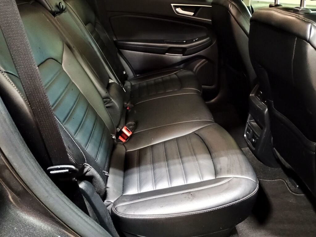 Used 2020 Ford Edge SEL w/ Convenience Package image 23