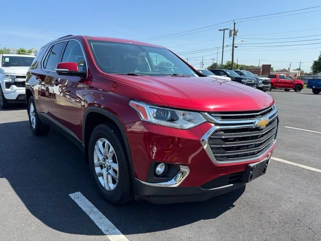 Certified 2018 Chevrolet Traverse LT FWD image 1