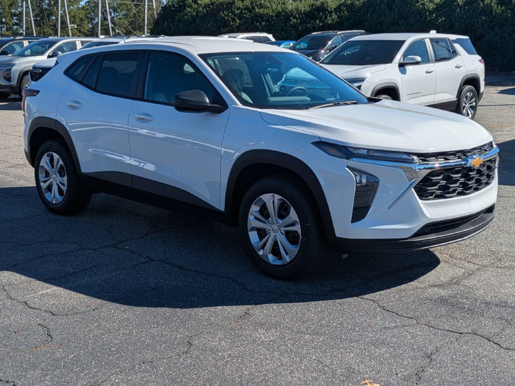 New 2026 Chevrolet Trax LS FWD image 2