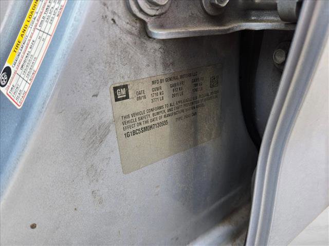 Used 2017 Chevrolet Cruze LS FWD image 17