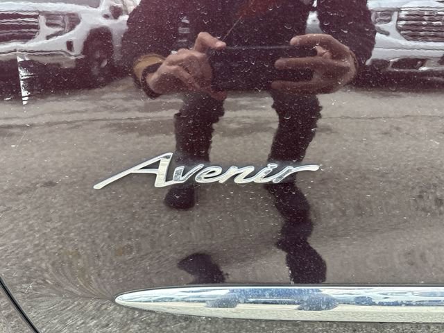 Used 2020 Buick Enclave Avenir w/ Avenir Technology Package image 32