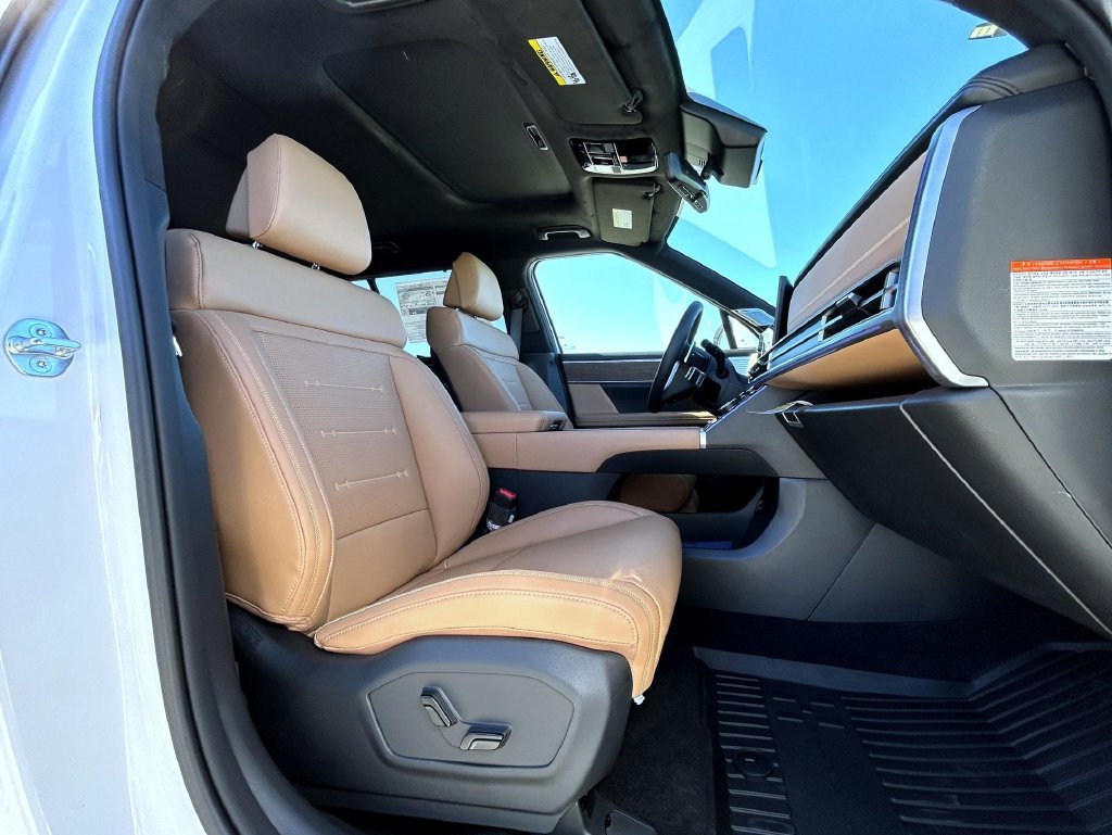 New 2027 Hyundai Santa Fe Calligraphy AWD/4WD image 15
