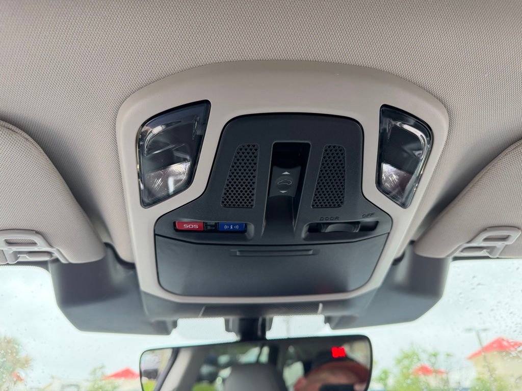 Used 2025 Subaru Outback Limited image 31