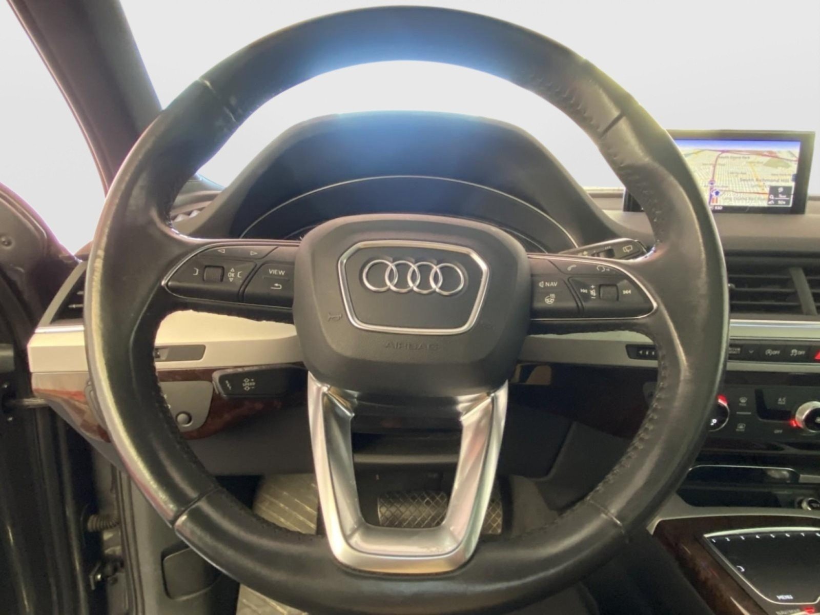 Used 2018 Audi Q7 2.0T Premium Plus AWD/4WD image 35