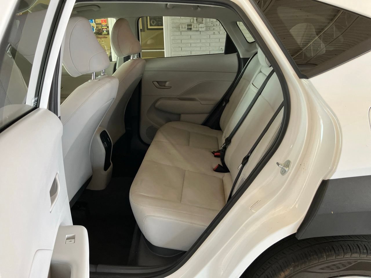 Used 2025 Hyundai Kona SEL FWD image 8