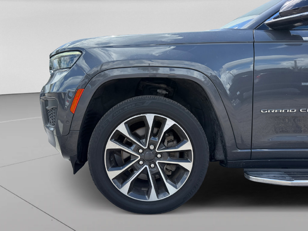 Used 2022 Jeep Grand Cherokee L Overland w/ Advanced Protech Group III RWD image 30