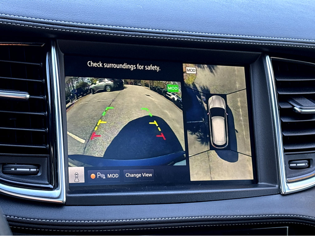 Used 2024 INFINITI QX50 Sport image 10