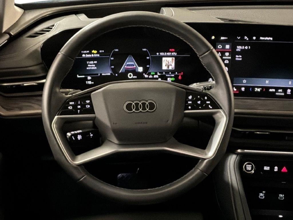 Used 2025 Audi Q5 Premium Plus w/ Premium Plus AWD/4WD image 11