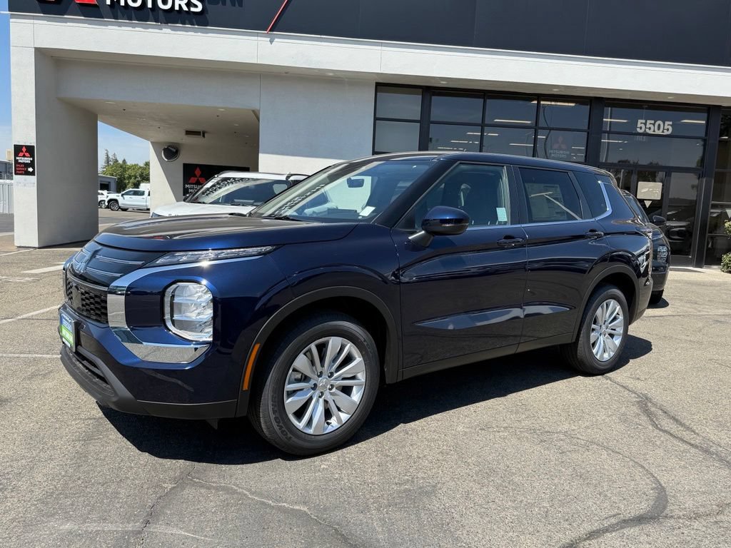New 2026 Mitsubishi Outlander ES FWD image 4