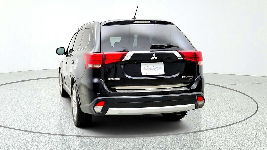 Used 2016 Mitsubishi Outlander GT AWD/4WD image 6