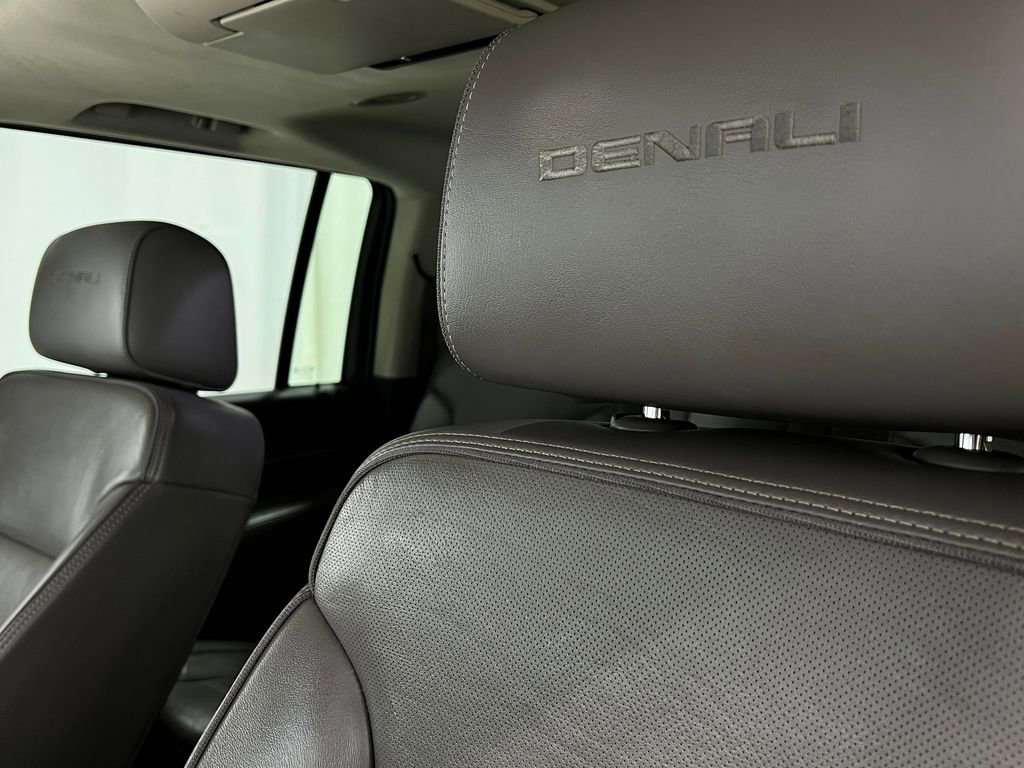 Used 2018 GMC Yukon XL Denali w/ Denali Ultimate Package AWD/4WD image 21