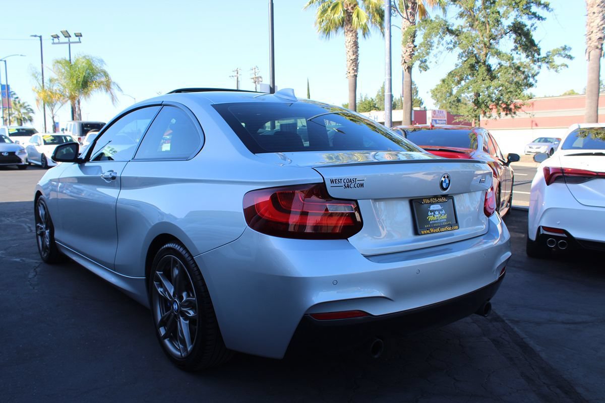 Used 2016 BMW M235i Coupe RWD image 5