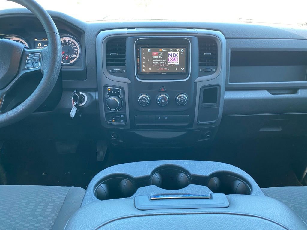 Used 2018 RAM 1500 Express AWD/4WD image 13