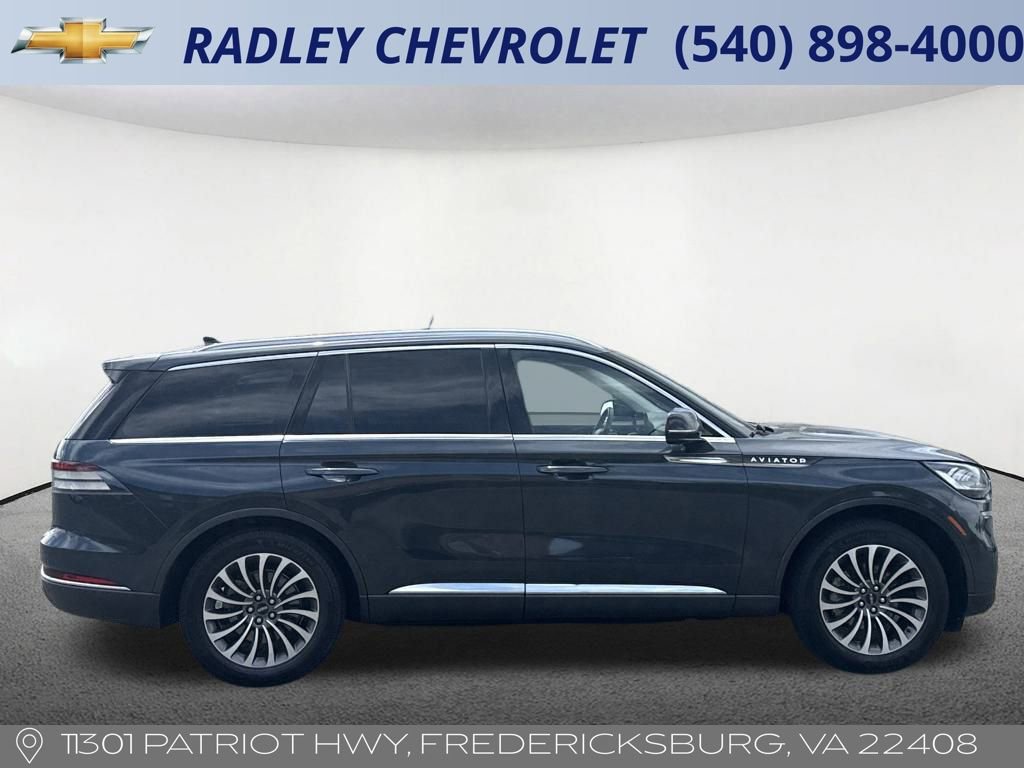 Used 2022 Lincoln Aviator Reserve image 3