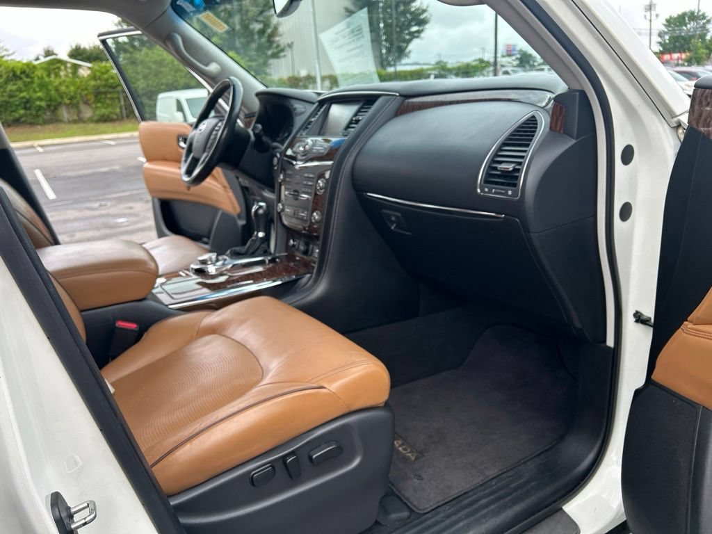 Used 2017 Nissan Armada Platinum w/ Interior Lighting Package AWD/4WD image 35