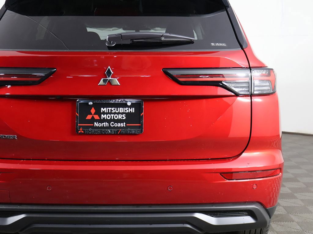 New 2026 Mitsubishi Outlander ES AWD/4WD image 16