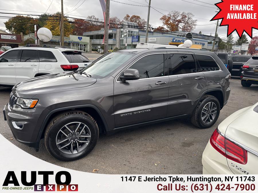 Used 2019 Jeep Grand Cherokee Laredo w/ Laredo X Package image 4