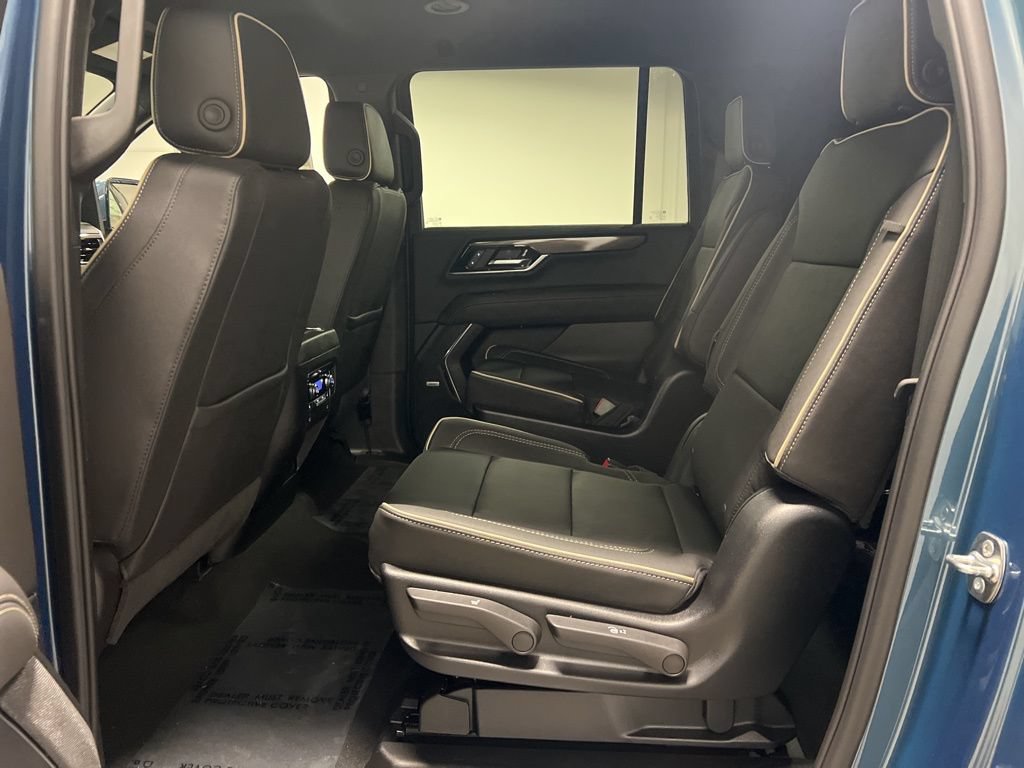 New 2026 GMC Yukon XL Elevation AWD/4WD image 39