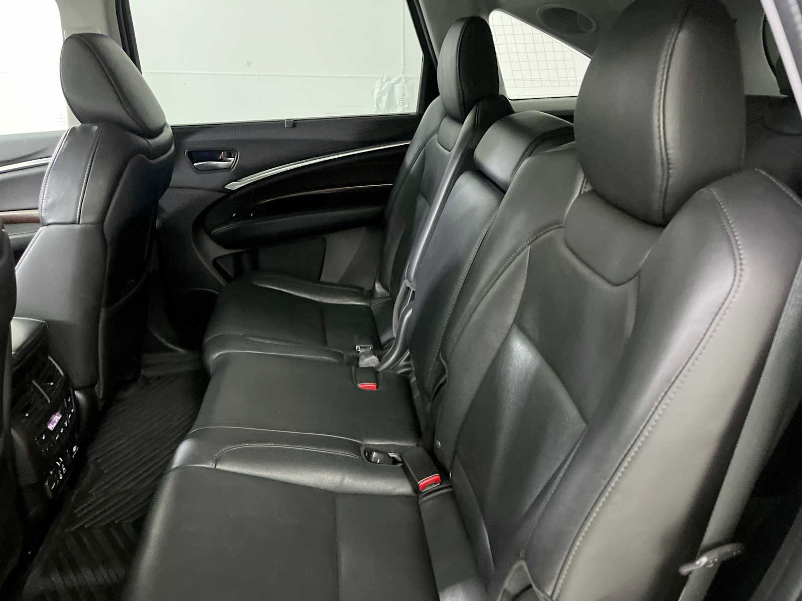 Used 2016 Acura MDX SH-AWD image 25